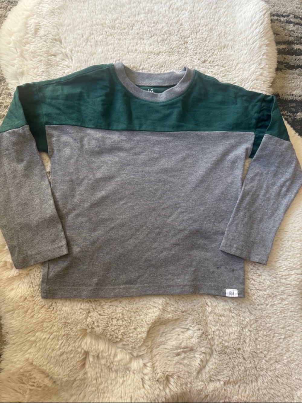 Gap Size 4 Kids Long Sleeve Colorblock Shirt - Gray & Dark Green